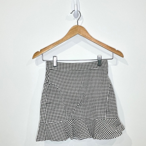 Shein Black and White Mini Skirt - Picture 1 of 5